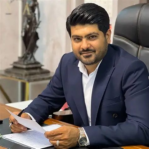 غلامحسین خلیفه