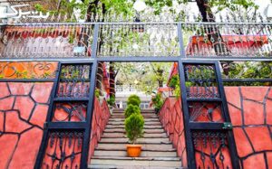 باغ رستوران ارغوان